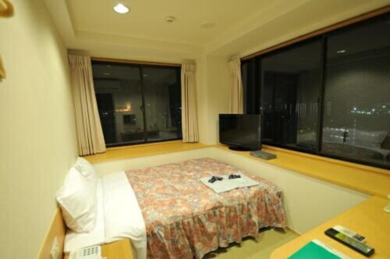 Hiroshima Ekimae Universal Hotel Extérieur photo
